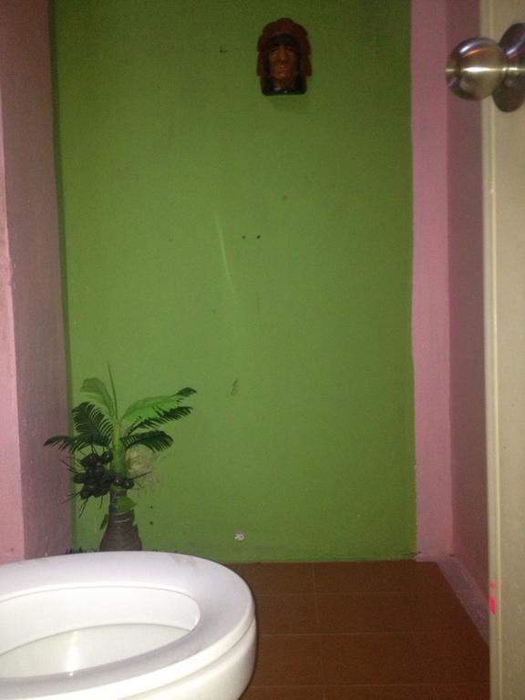 Maddy'S Hostel Ko Pha Ngan Exterior photo